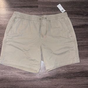 Abercrombie and fitch khaki draw strong short